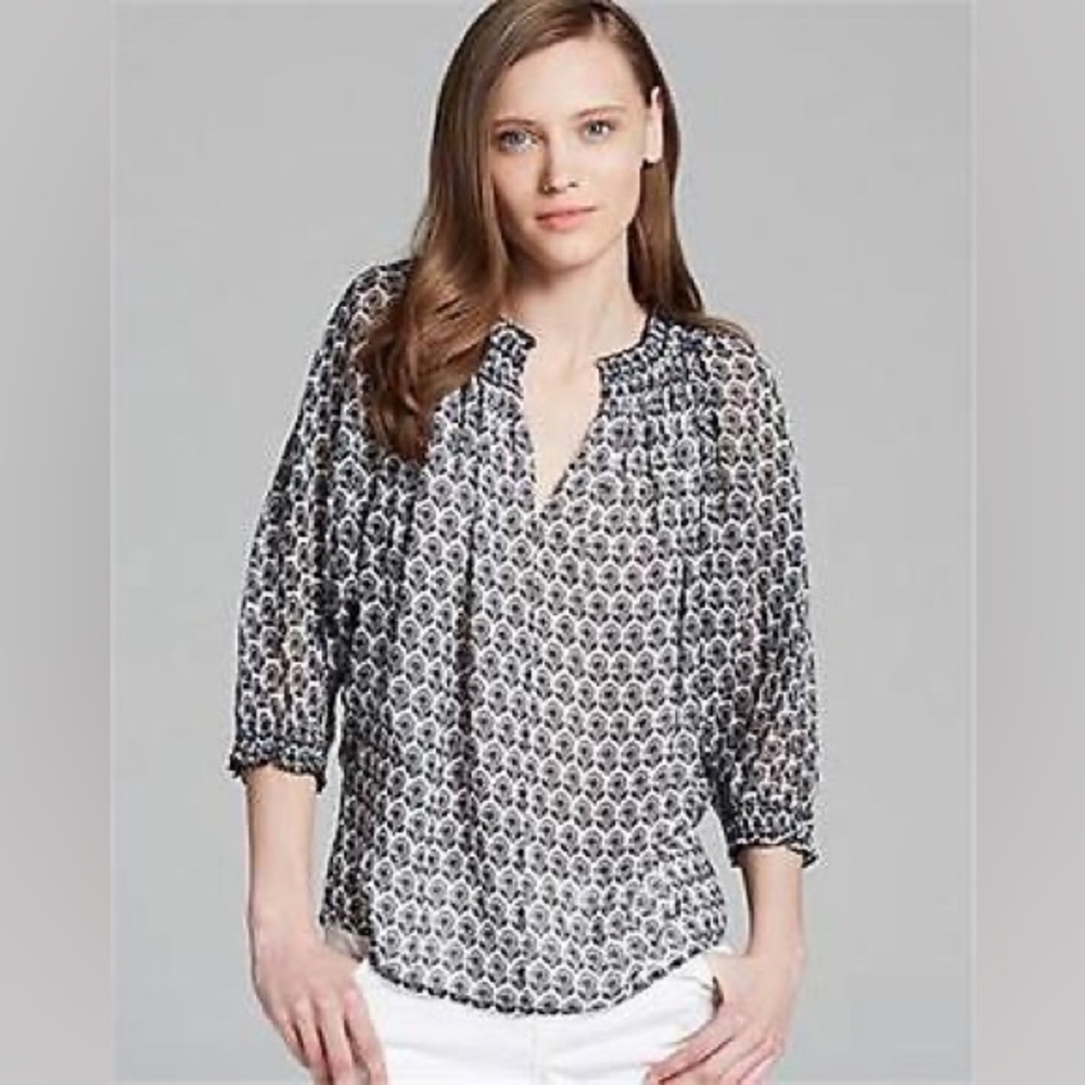 DVF Diane Von Furstenberg BRYN Printed Silk Blouse Top black Floral Stamp size 4
